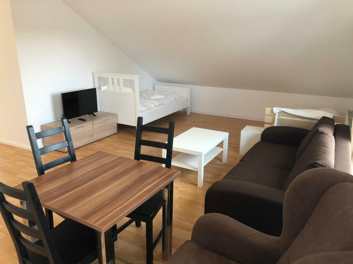Monteurwohnung Satzvey Mechernich Rom bilde