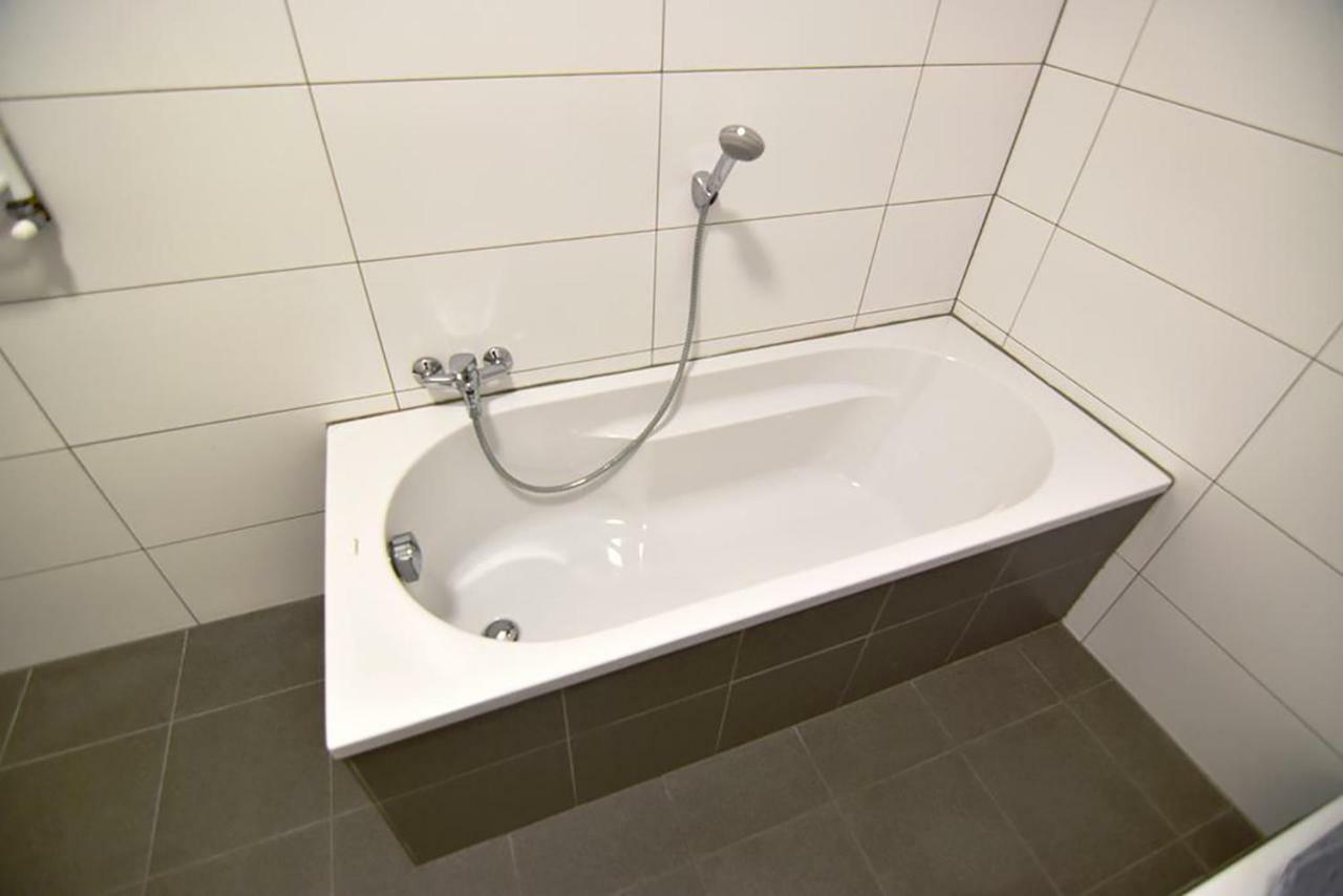 Monteurwohnung Satzvey Mechernich Rom bilde